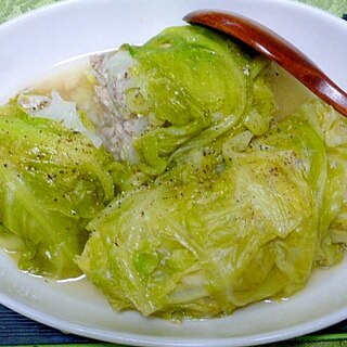 新キャベツをもりもり食べる、鯖缶ロールキャベツ♪